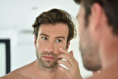 Anti-Aging-Creme für Männer: 10 Tipps für die Wahl Ihrer besten Option